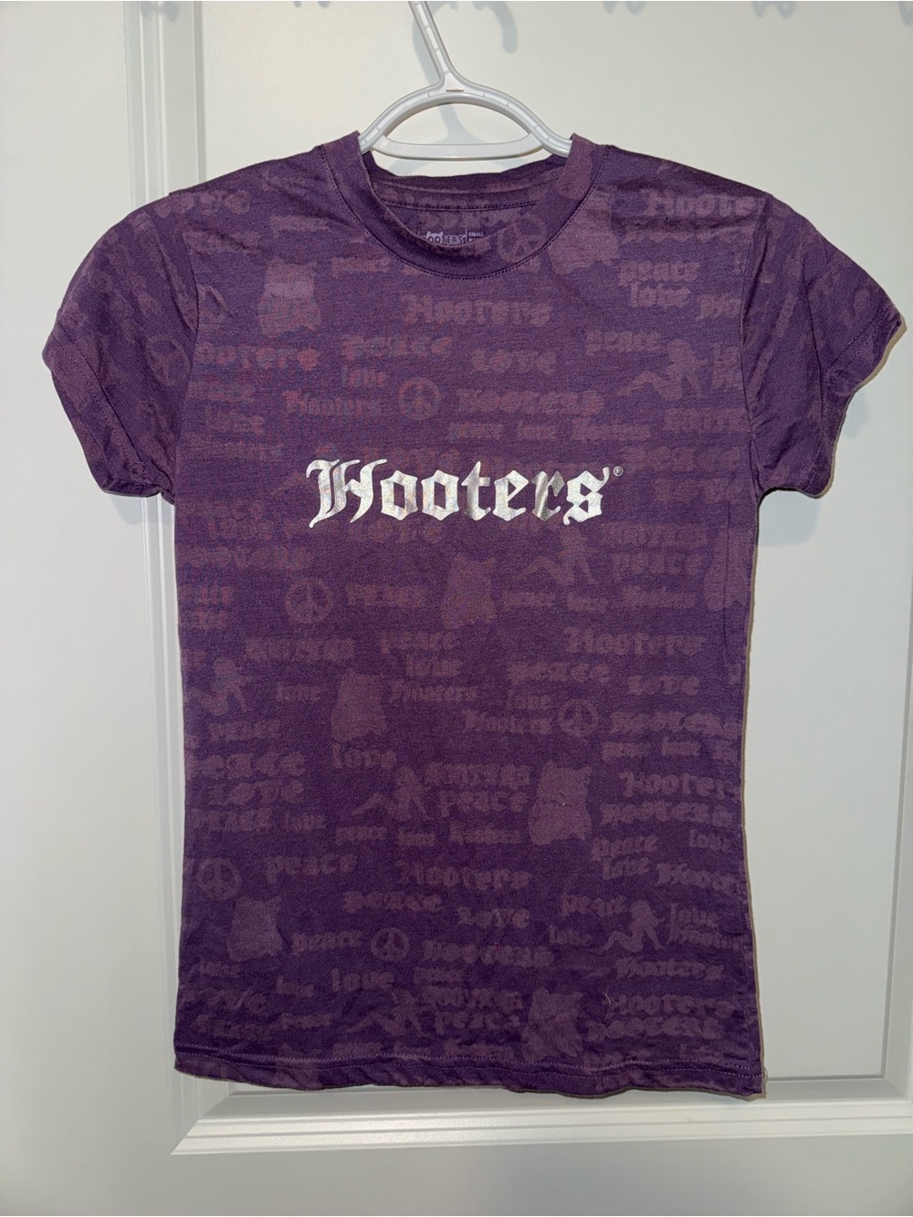 Hooters Purple Short-Sleeve Logo Tee